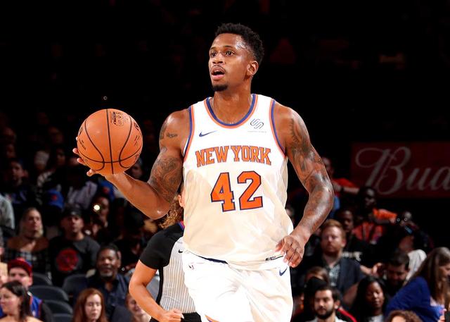 防守中的协 防守中的协