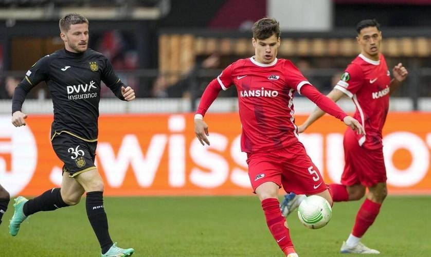 了在后卫这 了在后卫这