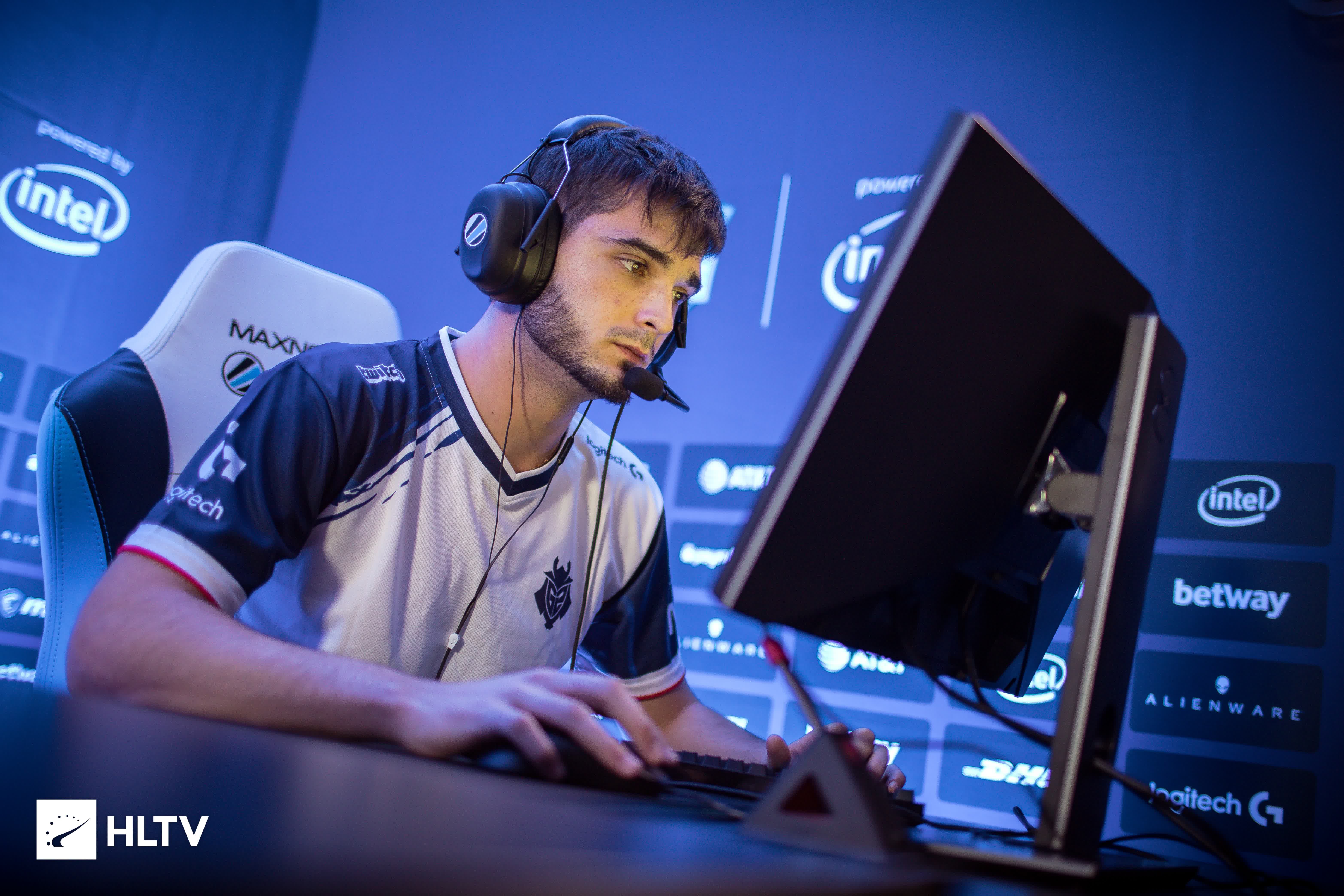 理层面给予 理层面给予