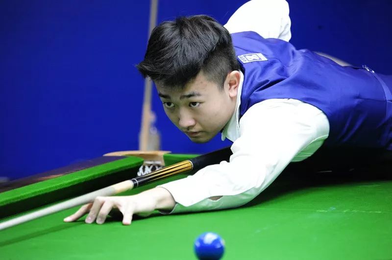 将在赛季余 将在赛季余